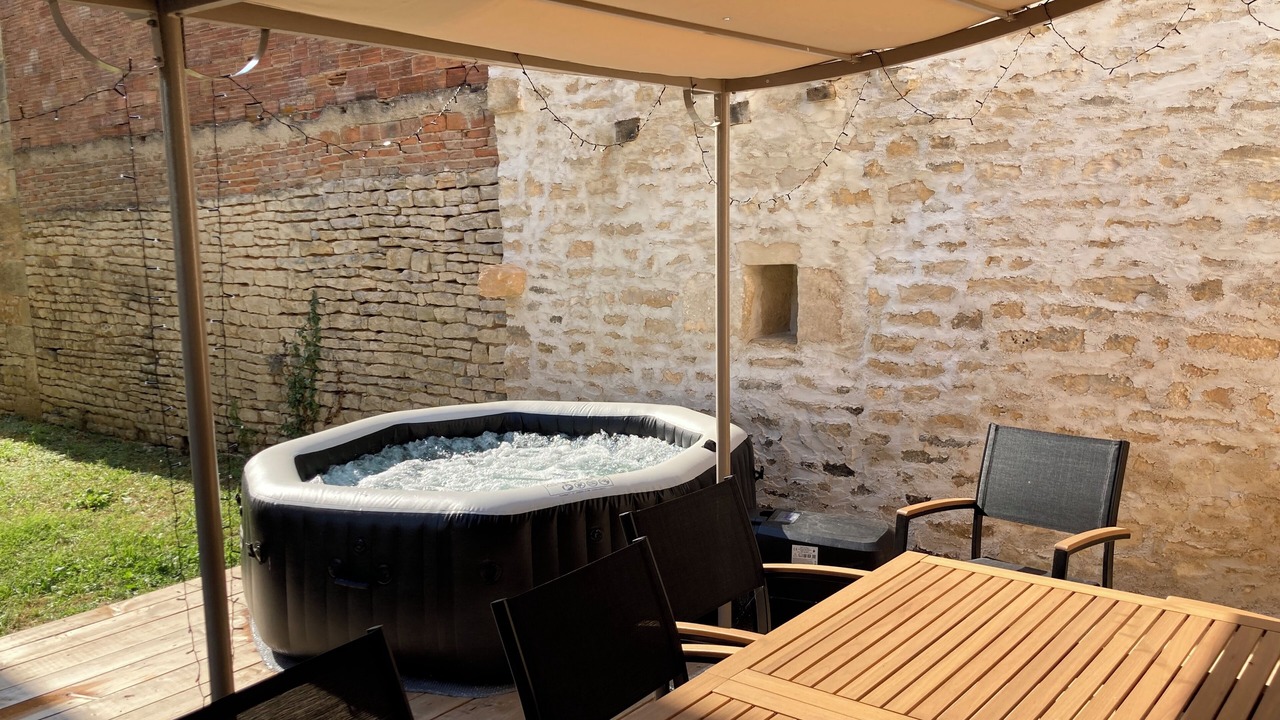 Photo of Outdoor in Touillon