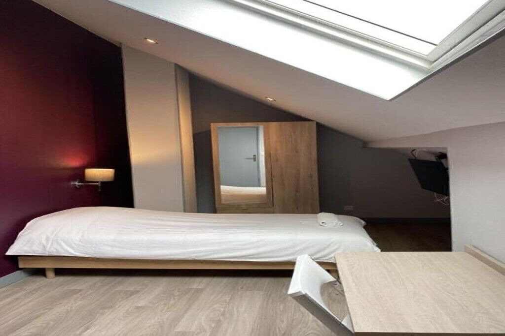 Photo of Bedroom in Villeneuve-le-Roi