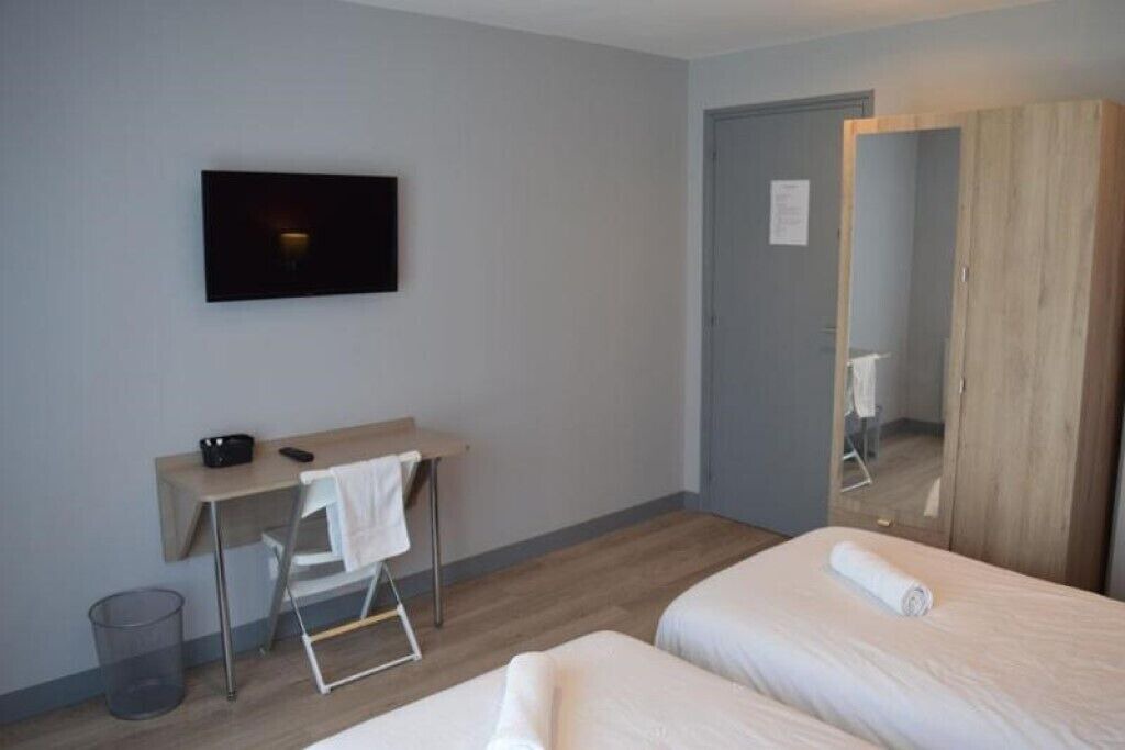 Photo of Bedroom in Villeneuve-le-Roi