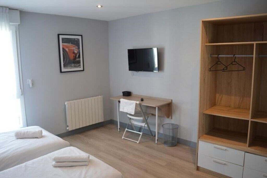 Photo of Bedroom in Villeneuve-le-Roi