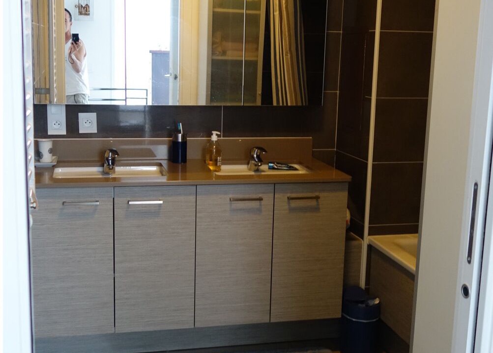 Photo of Bathroom in 19th Arrondissement