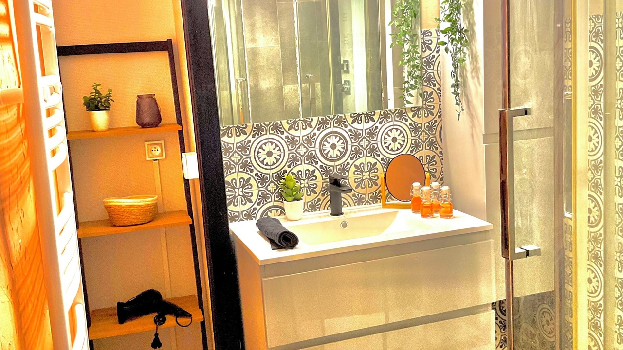 Photo of Bathroom in Epernay
