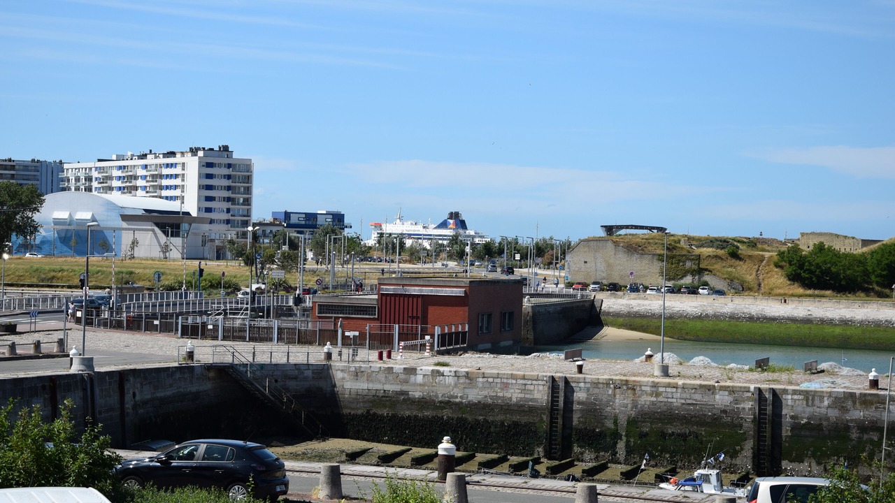 Photo of Others in Calais City Center