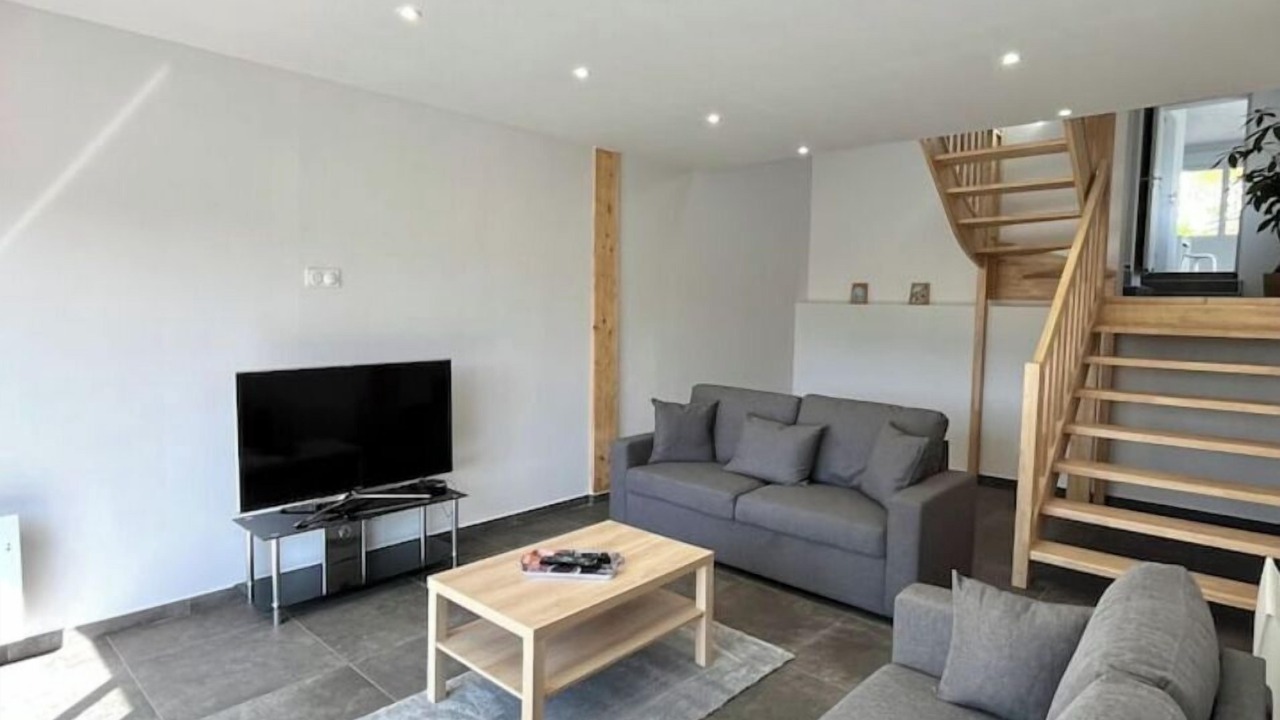 Photo of Livingroom in Enquin-sur-Baillons