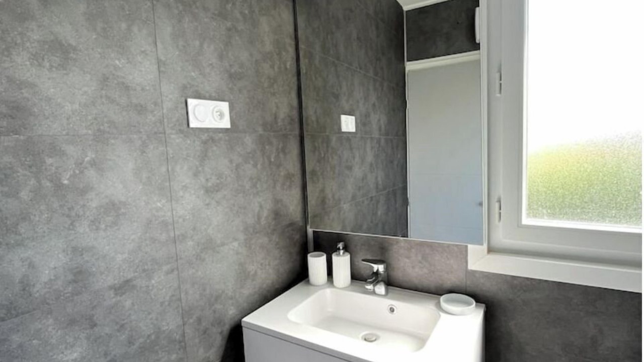 Photo of Bathroom in Enquin-sur-Baillons