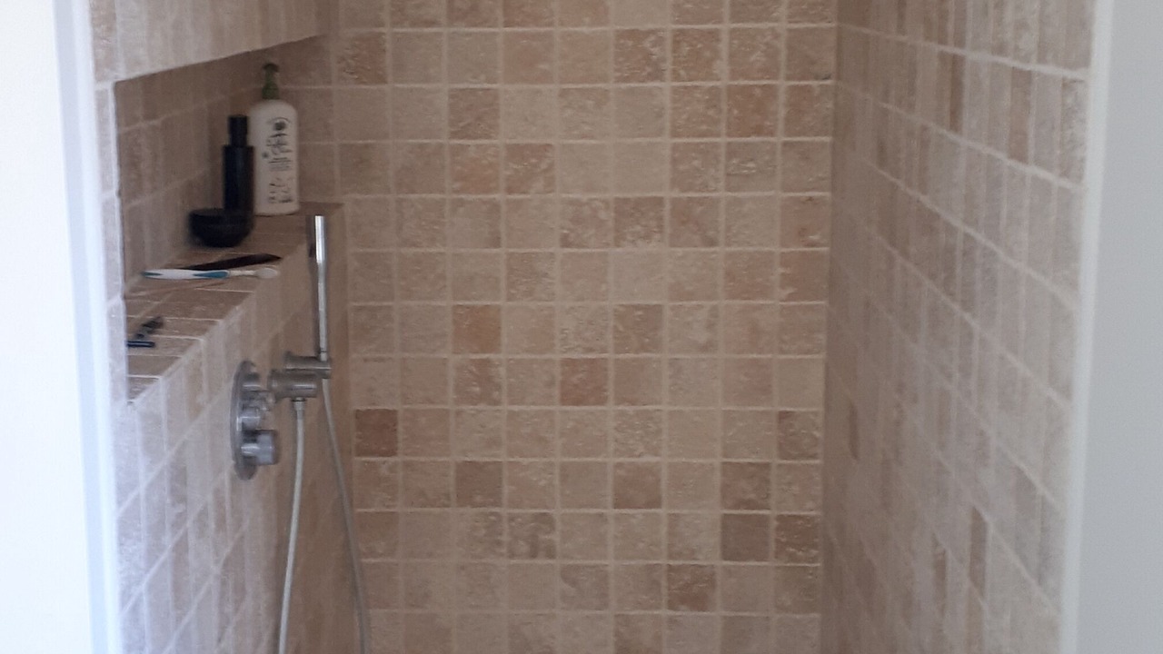 Photo of Bathroom in Isneauville