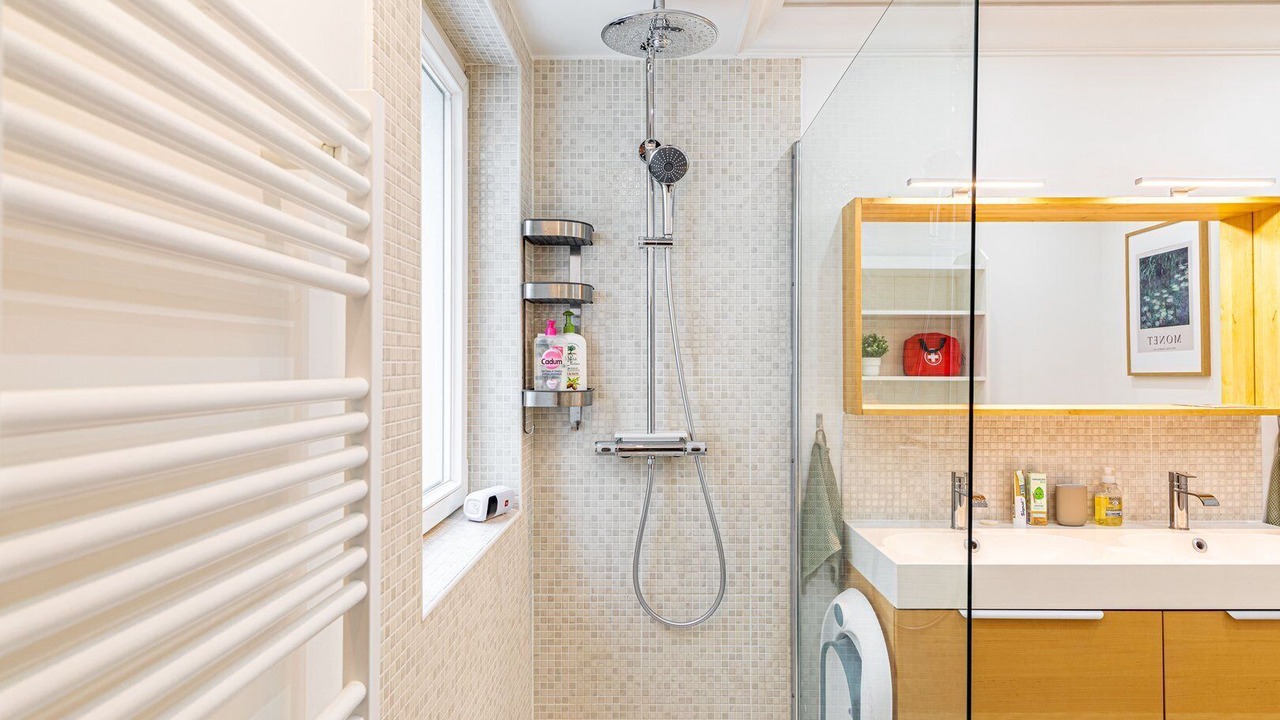 Photo of Bathroom in Saint-Fargeau