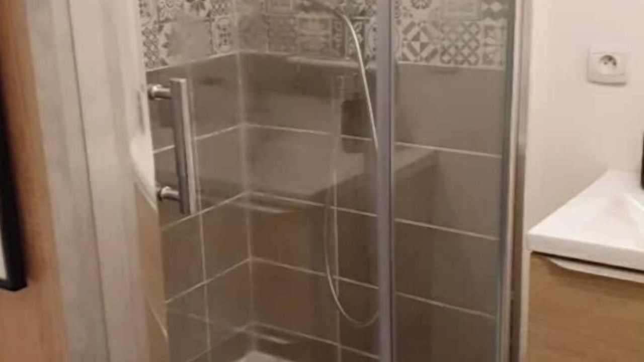 Photo of Bathroom in Cheptainville