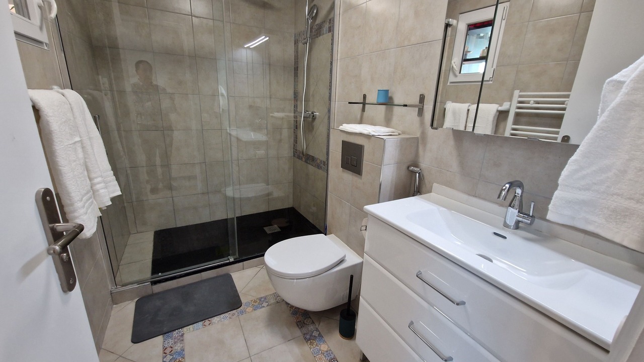 Photo of Bathroom in Chateau-Thierry