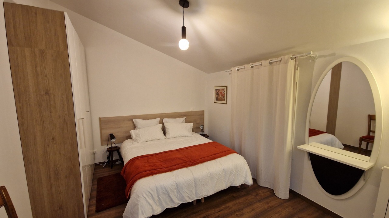 Photo of Bedroom in Chateau-Thierry