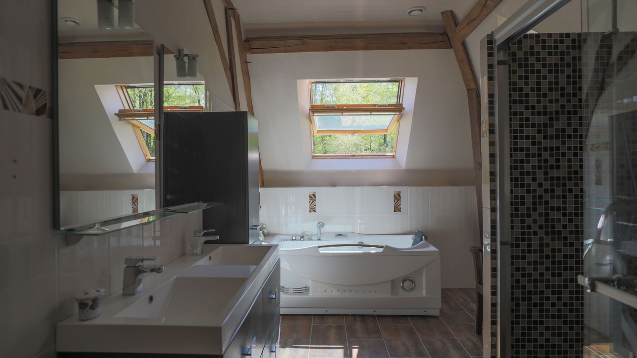 Photo of Bathroom in Gy-les-Nonains