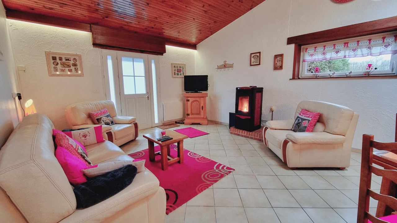 Photo of Livingroom in Eppe-Sauvage