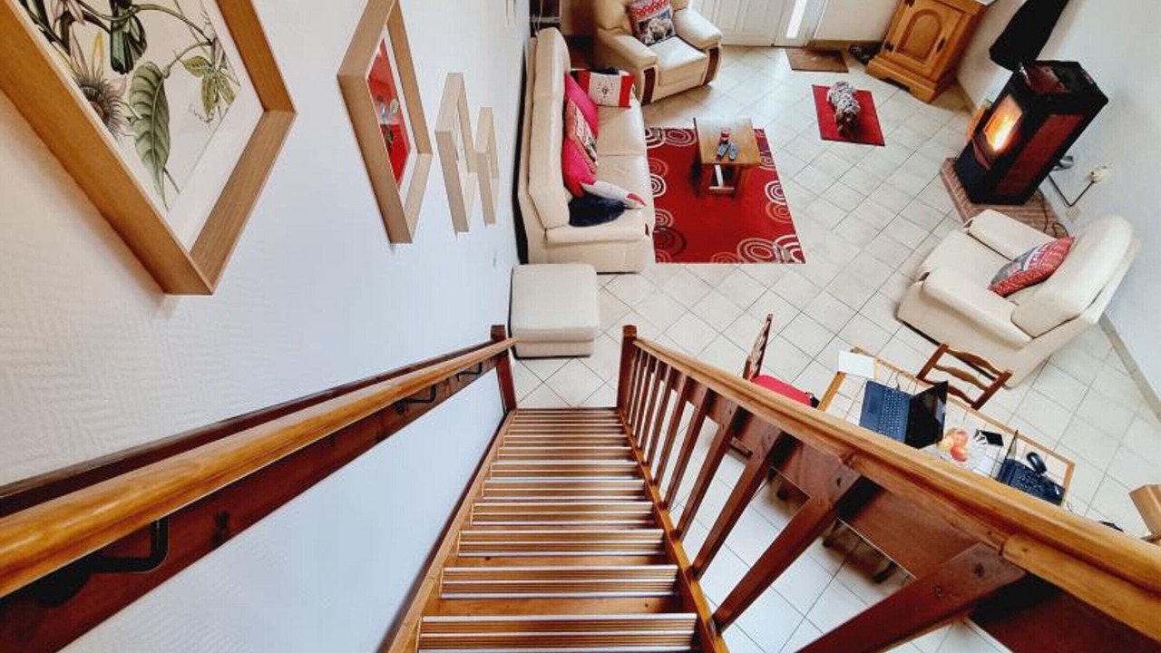 Photo of Livingroom in Eppe-Sauvage