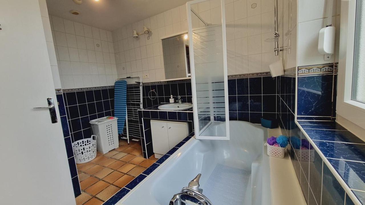 Photo of Bathroom in Eppe-Sauvage