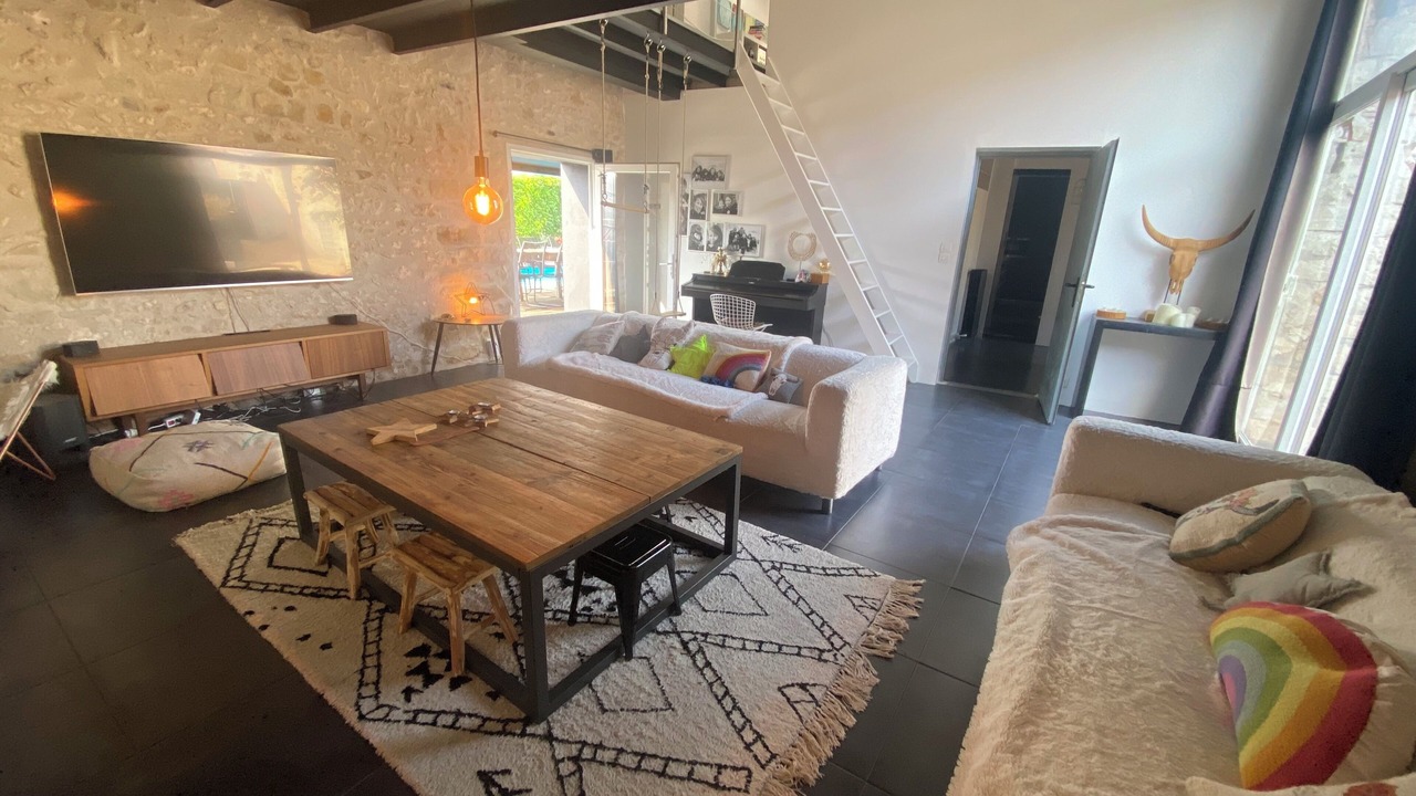 Photo of Livingroom in Moret-Loing-et-Orvanne