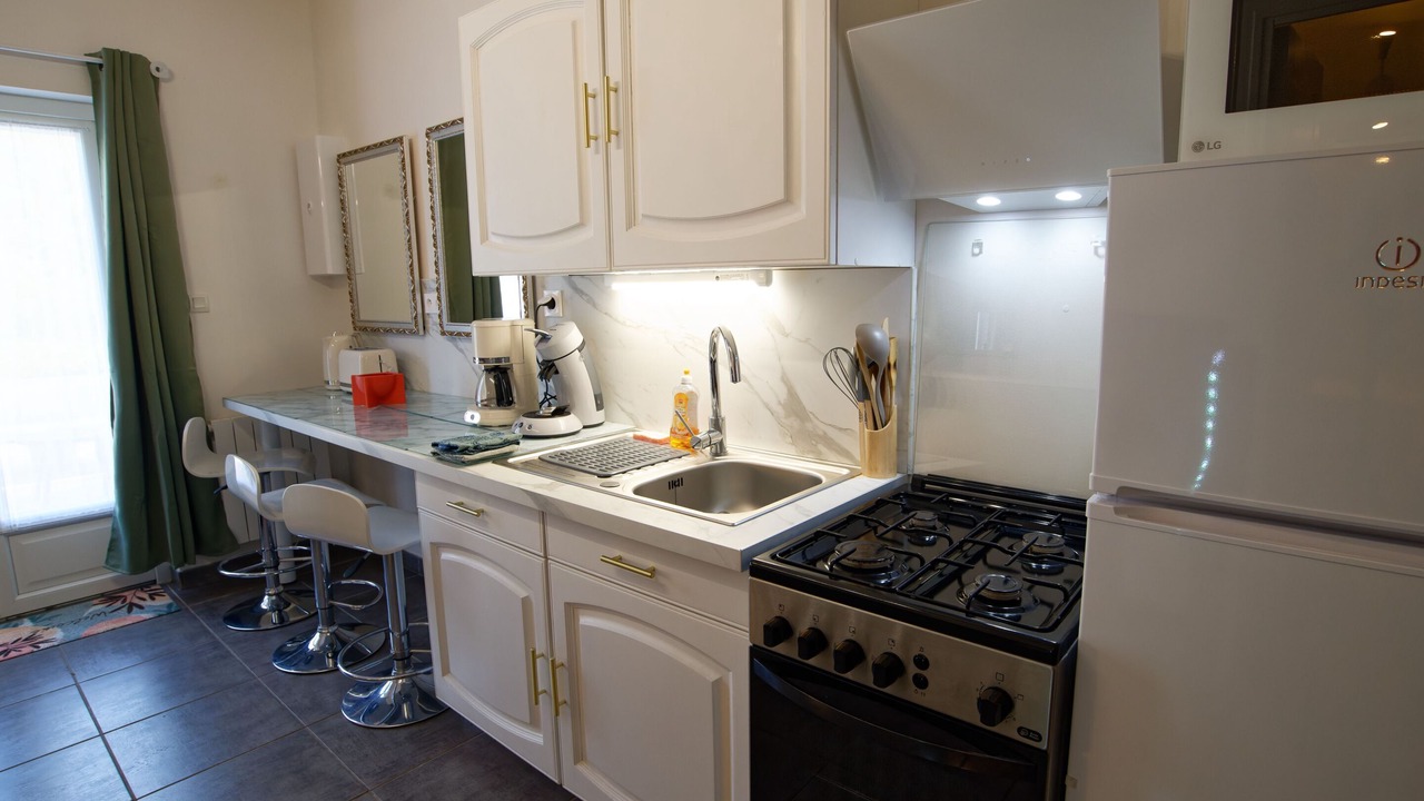 Photo of Kitchen in Bordeaux-Saint-Clair