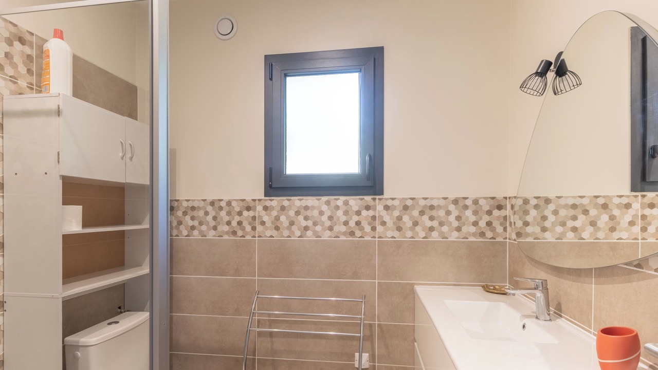 Photo of Bathroom in Vesseaux