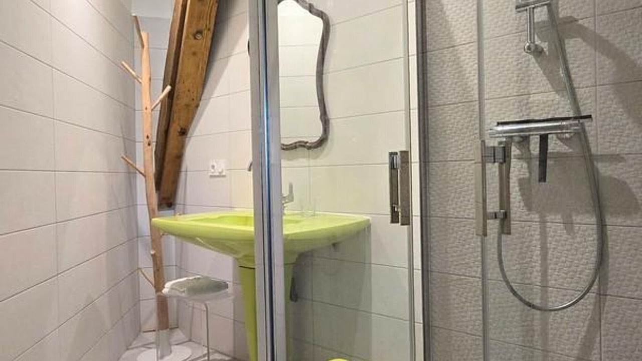Photo of Bathroom in Mareil-le-Guyon