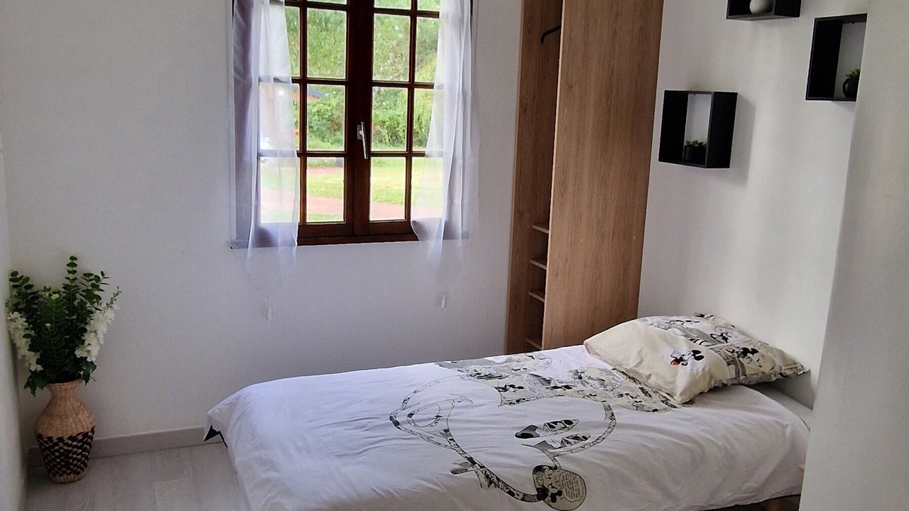 Photo of Bedroom in Boitron