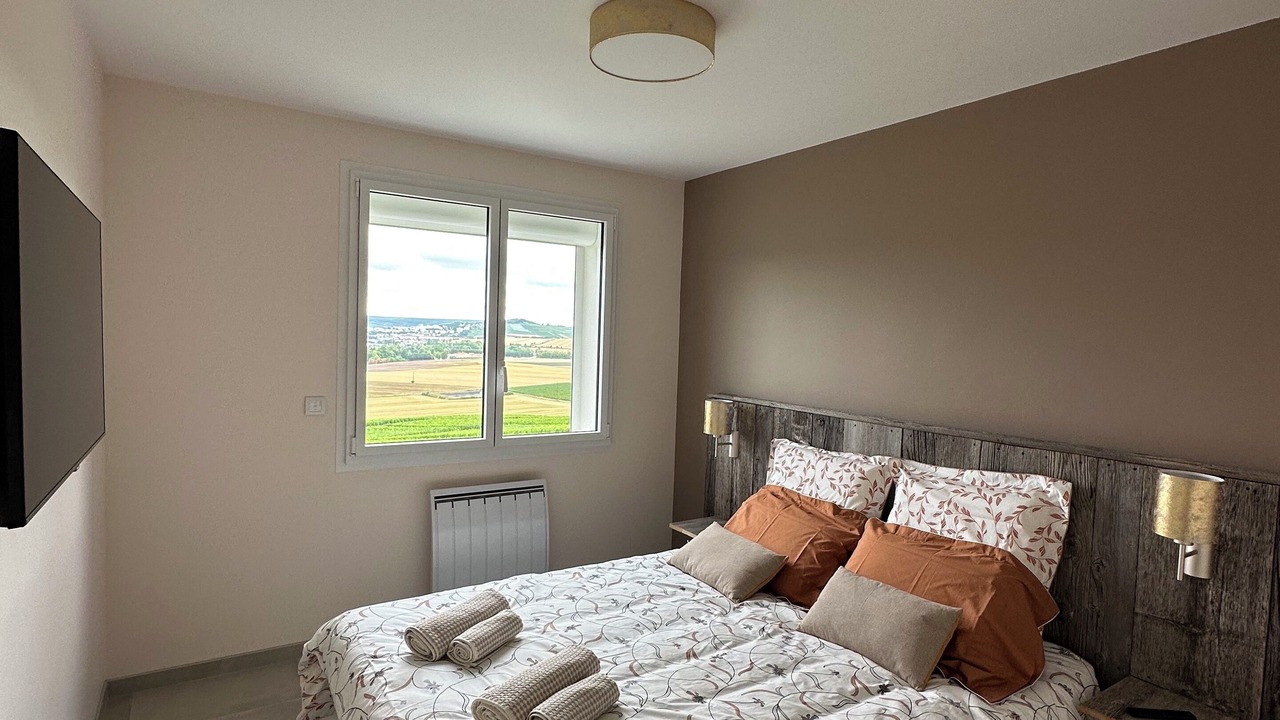 Photo of Bedroom in Chavot-Courcourt