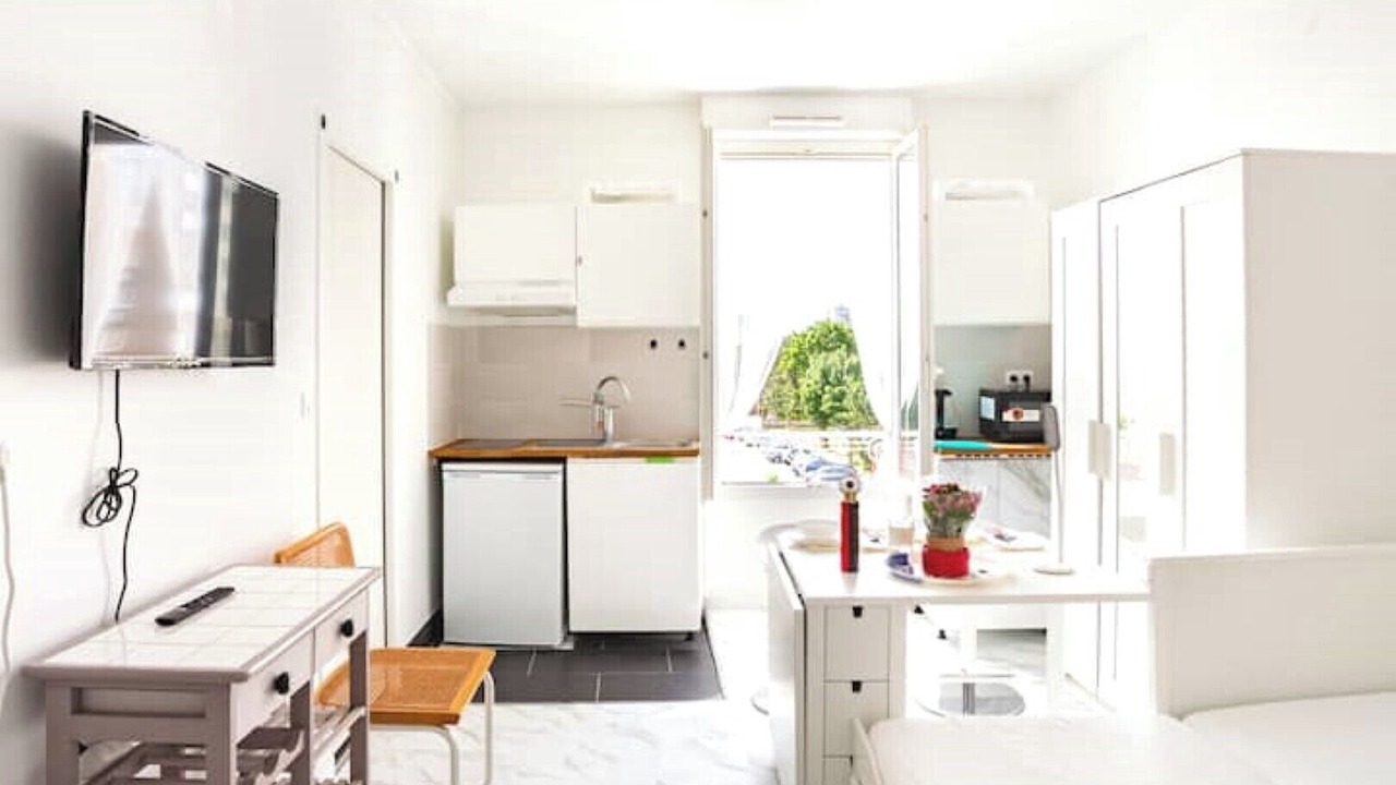Photo of Kitchen in Stains