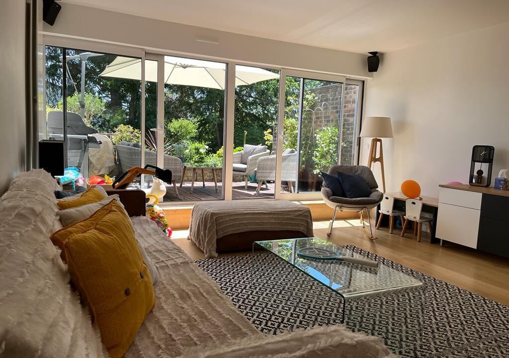 Photo of Livingroom in Chaville