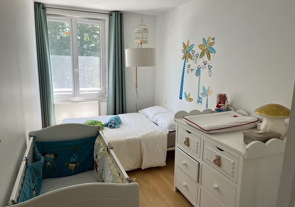 Photo of Bedroom in Chaville