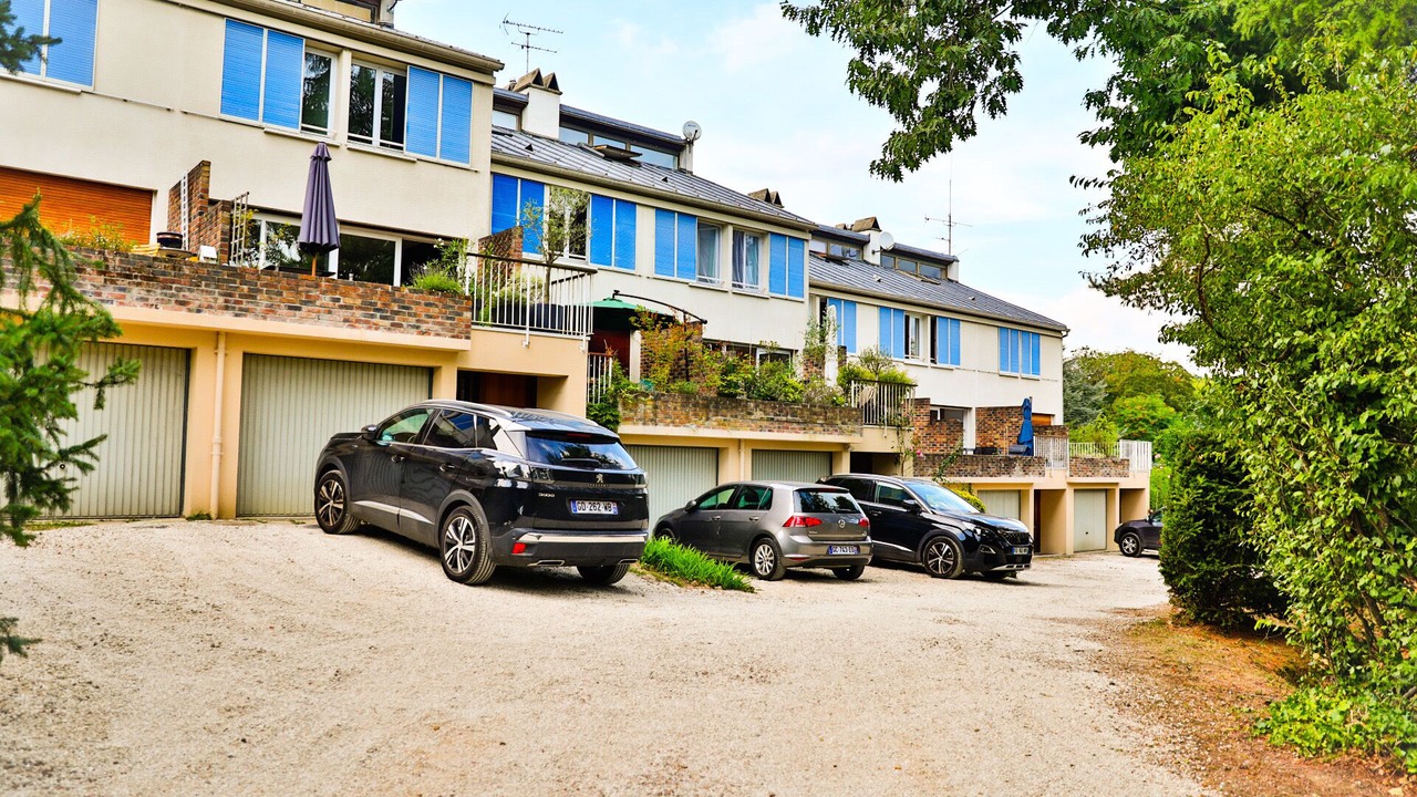 Photo of Outdoor in Chaville