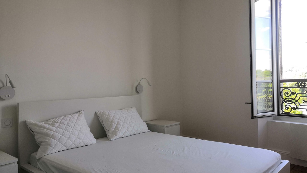 Photo of Bedroom in Mantes-la-Jolie
