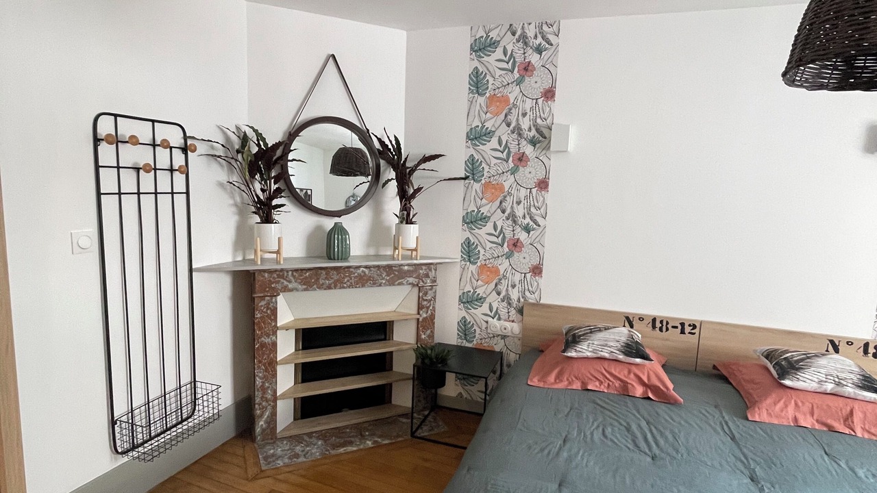 Photo of Bedroom in Semur-en-Auxois