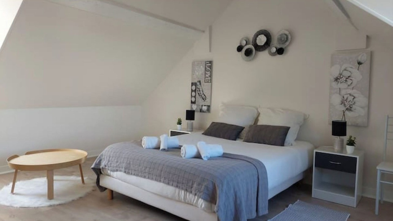 Photo of Bedroom in Enclos