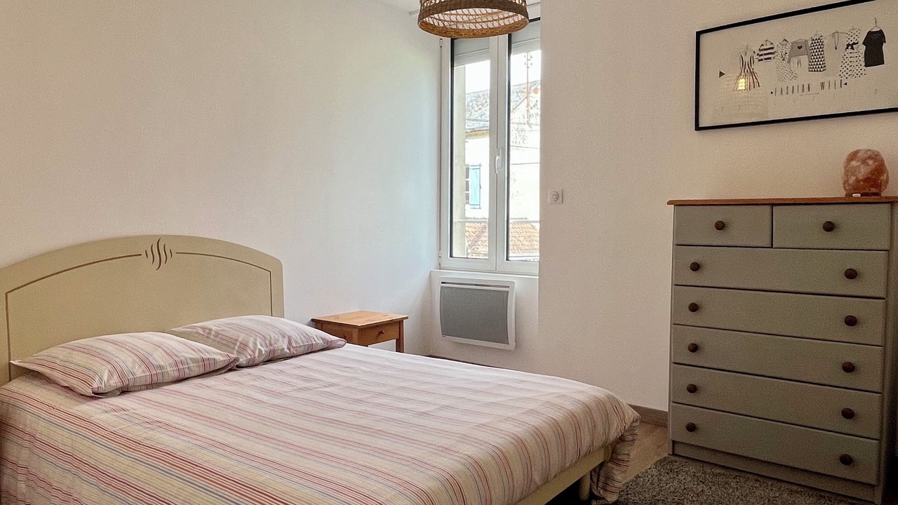 Photo of Bedroom in Maisse