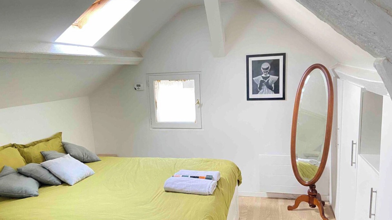 Photo of Bedroom in La Courneuve