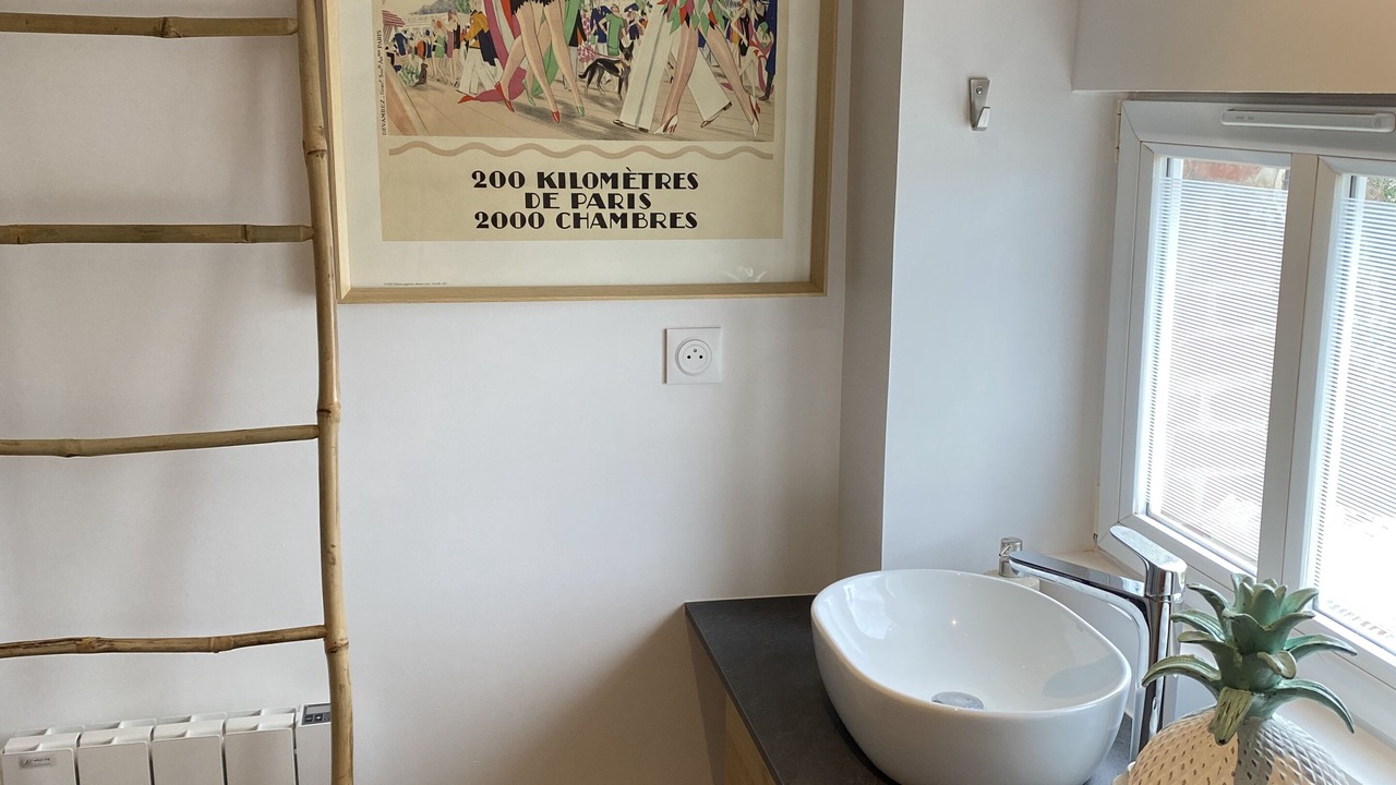 Photo of Bathroom in Bernay