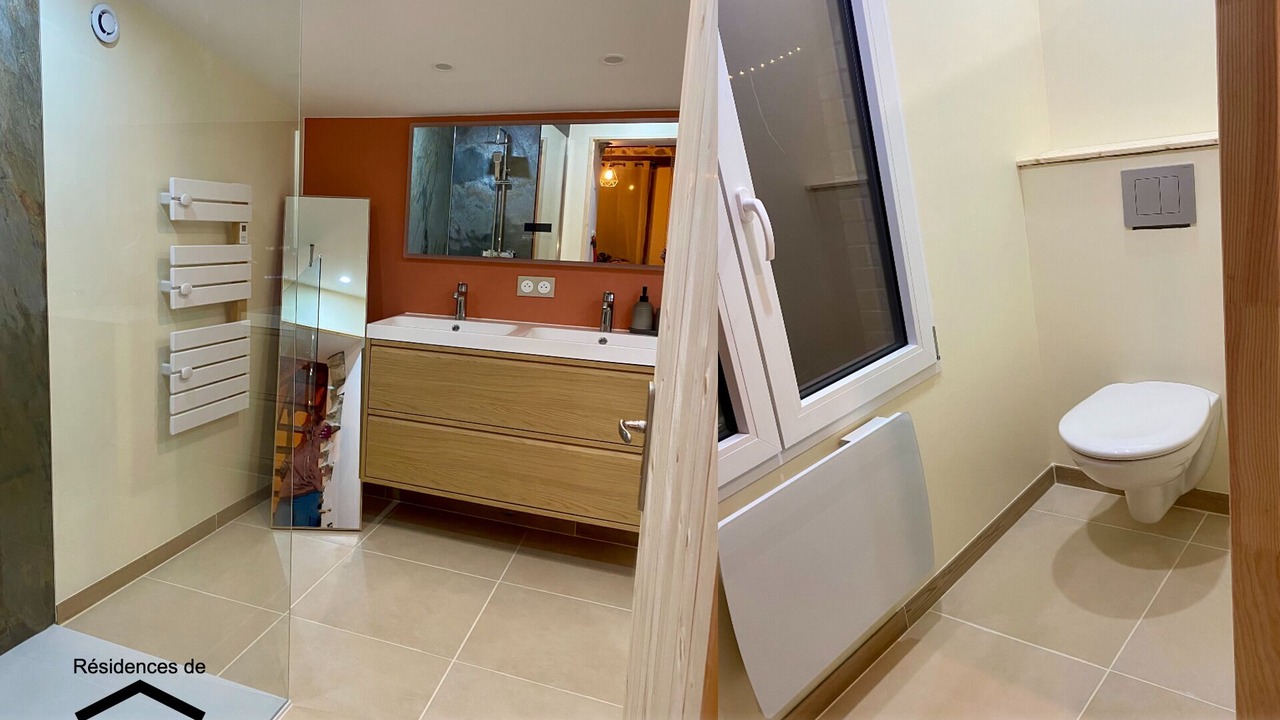 Photo of Bathroom in Saint-Hilaire-sous-Romilly