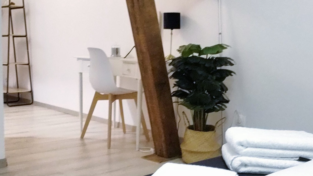 Photo of Bedroom in Belhomert-Guehouville