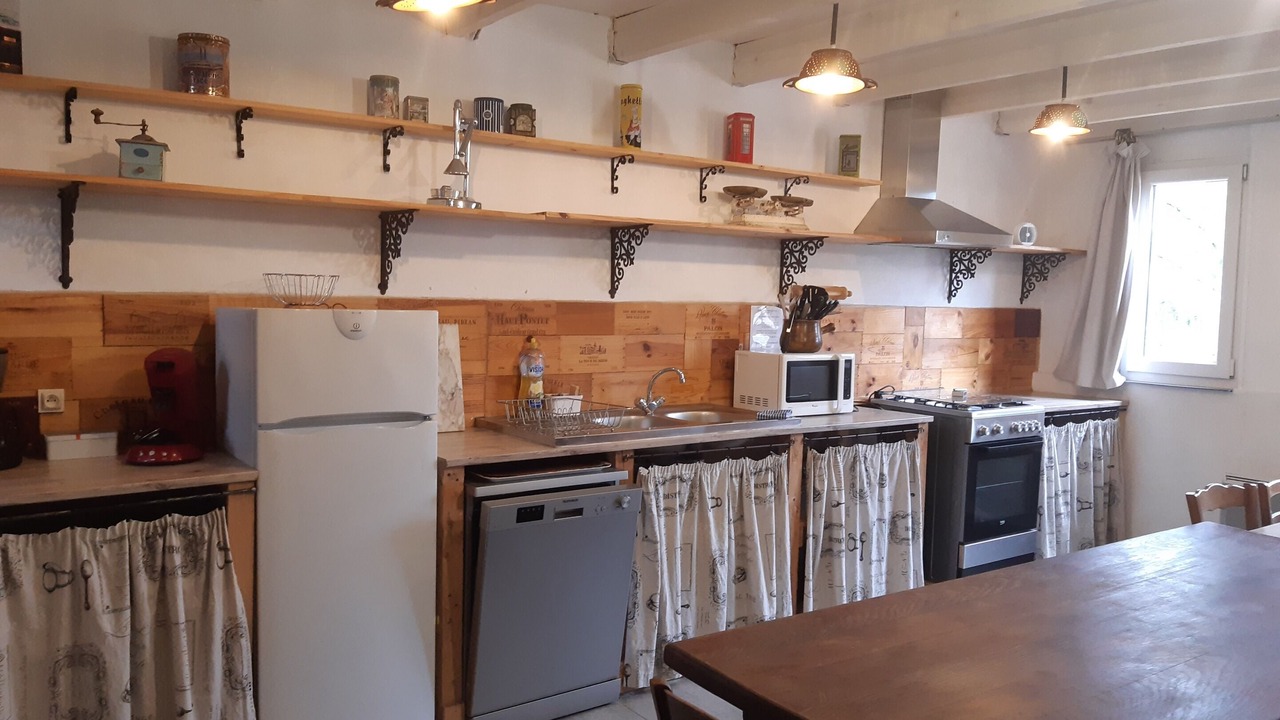 Photo of Kitchen in Beaulieu-sur-Layon