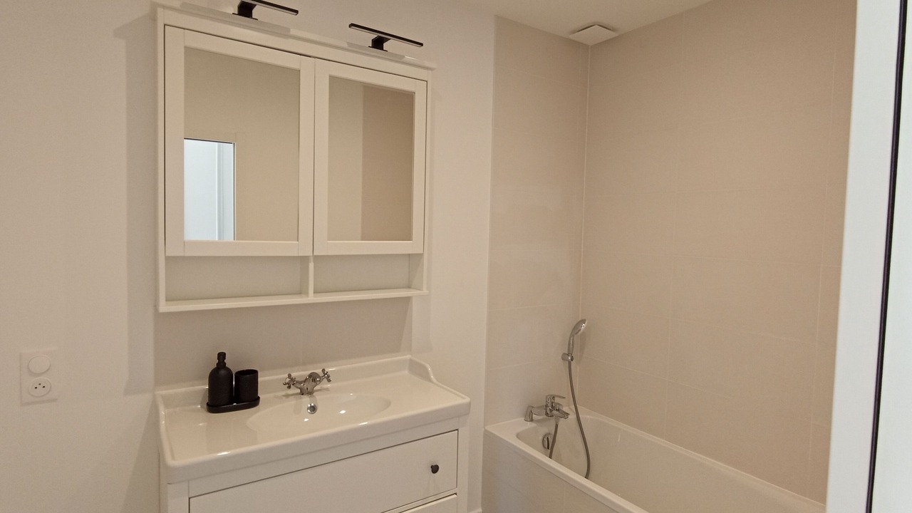Photo of Bathroom in Montbard