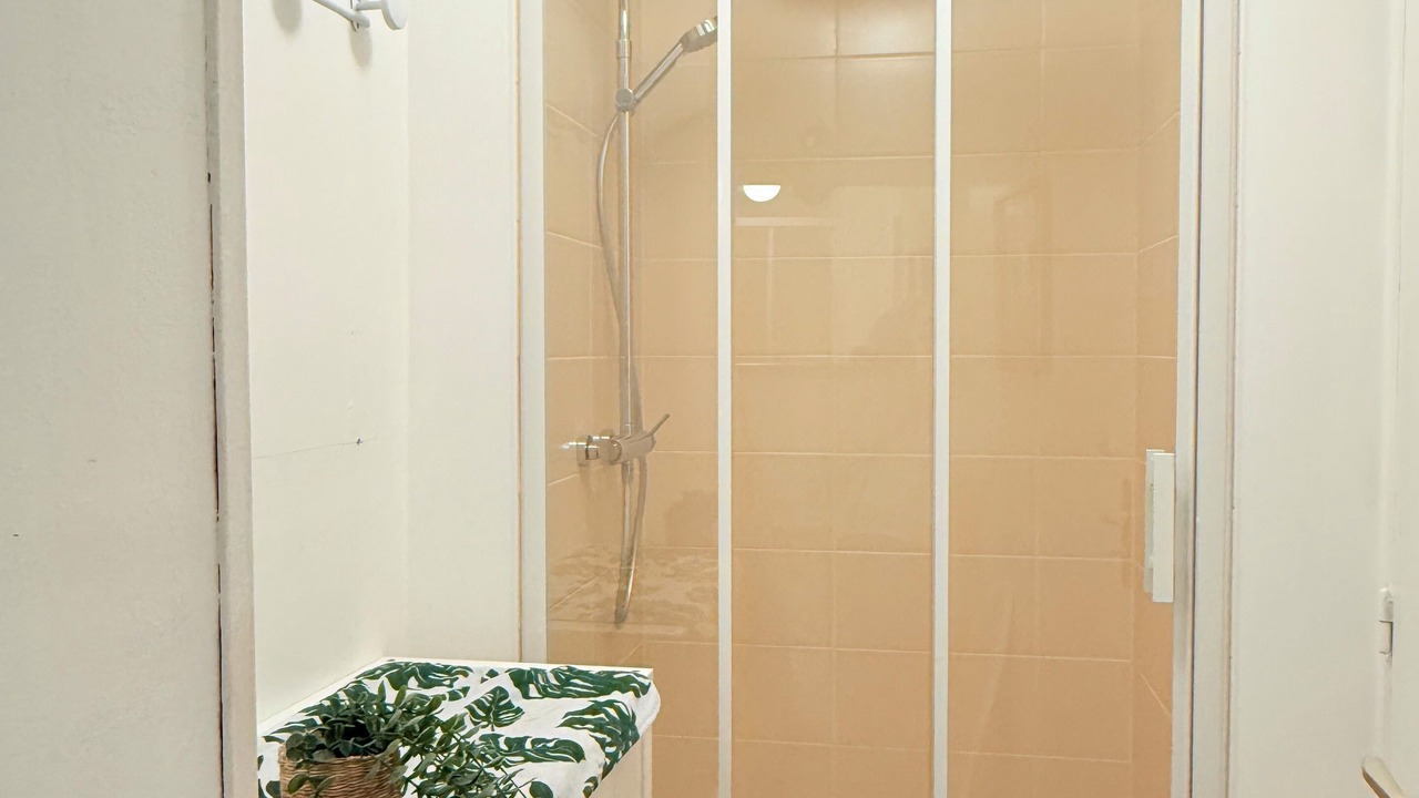 Photo of Bathroom in Dieppe