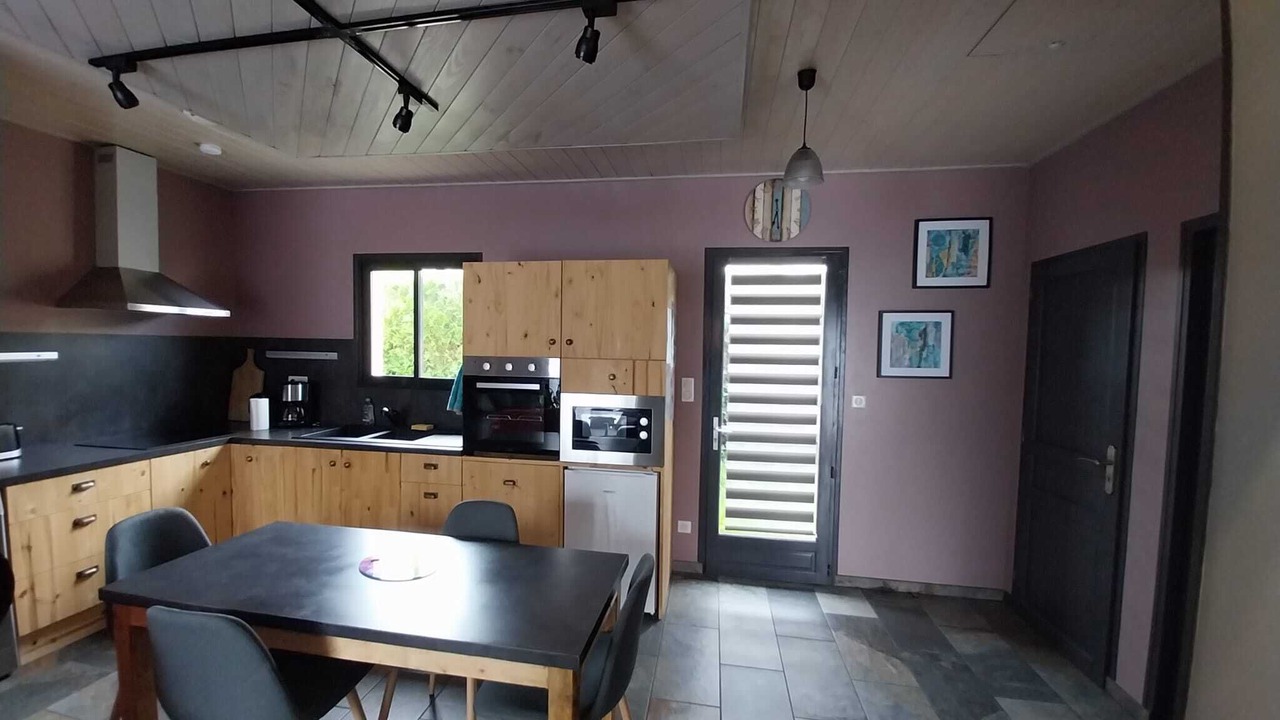 Photo of Kitchen in Montigny-le-Chartif