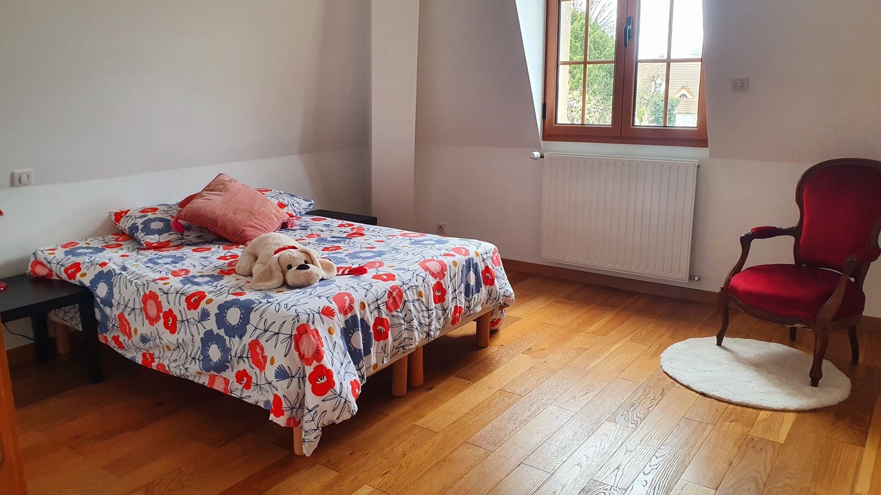 Photo of Bedroom in Brunoy