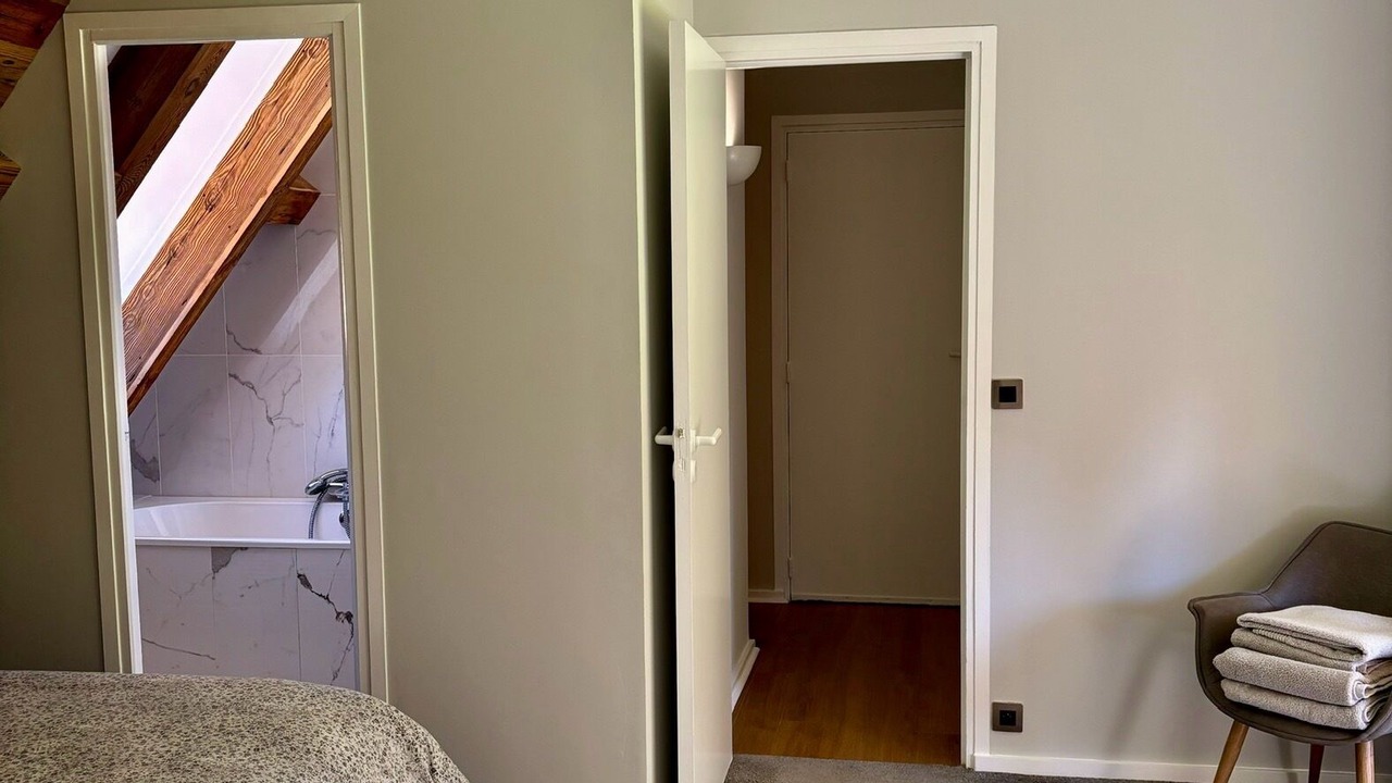 Photo of Bedroom in Montfort-l'Amaury