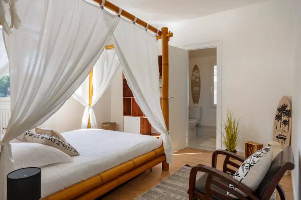 Photo of Bedroom in Le Coudray-Montceaux