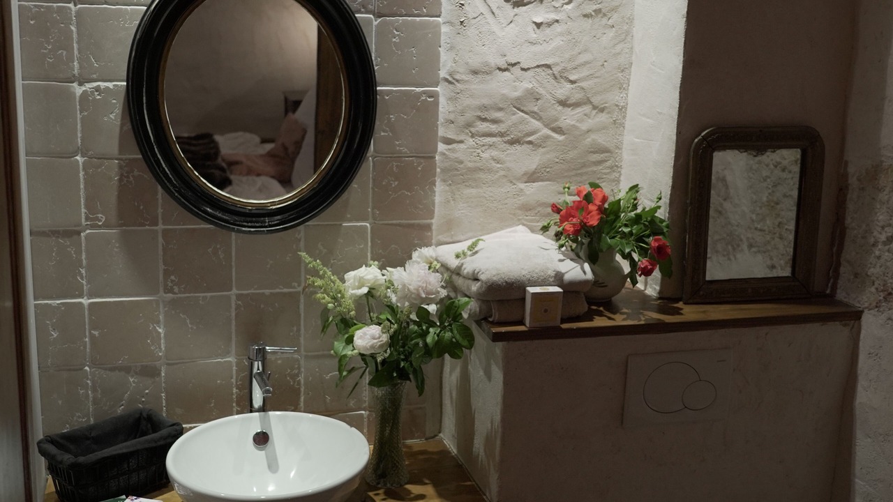 Photo of Bathroom in Montanges