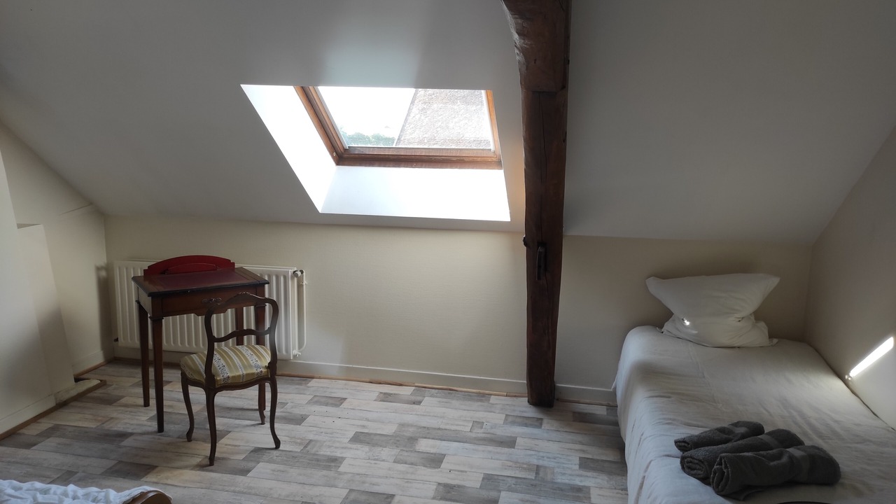 Photo of Bedroom in Esnon