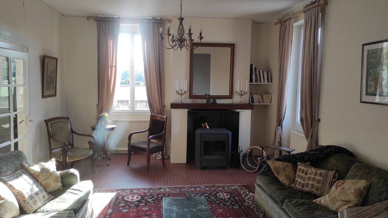 Photo of Livingroom in Esnon