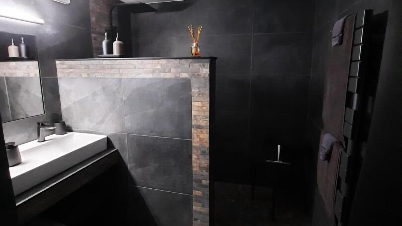 Photo of Bathroom in Autun
