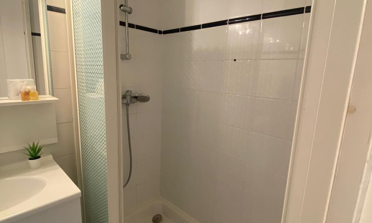 Photo of Bathroom in Nemours