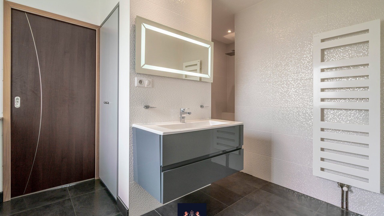 Photo of Bathroom in Giraumont