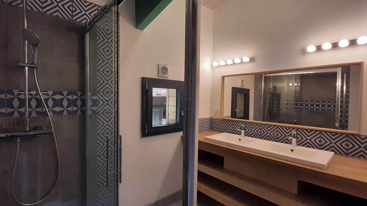 Photo of Bathroom in Saint-Pierre-du-Mont